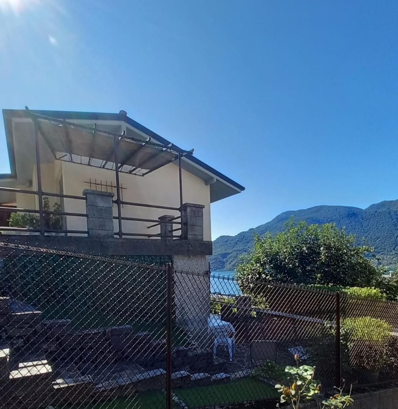 Lake And Guzzi View - Holiday Home Mandello del Lario Εξωτερικό φωτογραφία